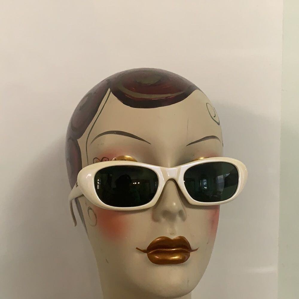 ARNETTE SERUM CREAM FRAME‎ GREEN LENSES COMFORT FIT SUNGLASSES ONE SIZE